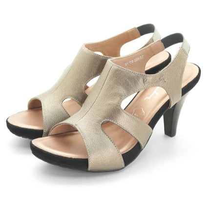 Pierre Cardin รองเท้าผู้หญิง รองเท้าส้นสูง นุ่มสบาย ผลิตจากหนังแท้ สีบรอนซ์ทอง รุ่น 21SS256