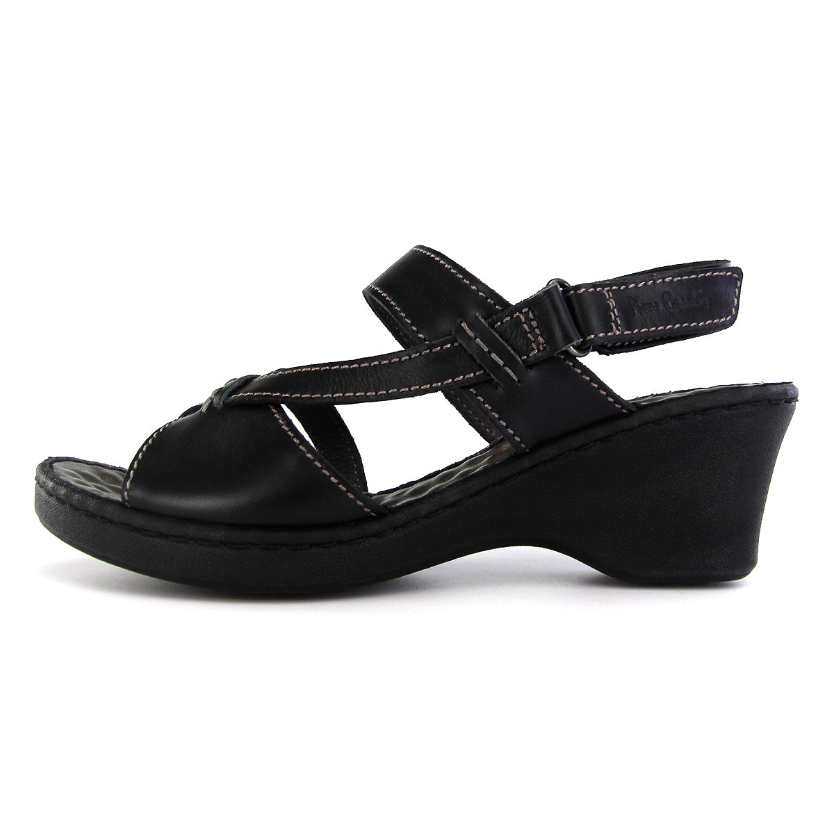 Pierre Cardin รองเท้าผู้หญิง รองเท้าแตะ อื่นๆ นุ่มสบาย ผลิตจากหนังแท้ สีขาว รุ่น 22SS669