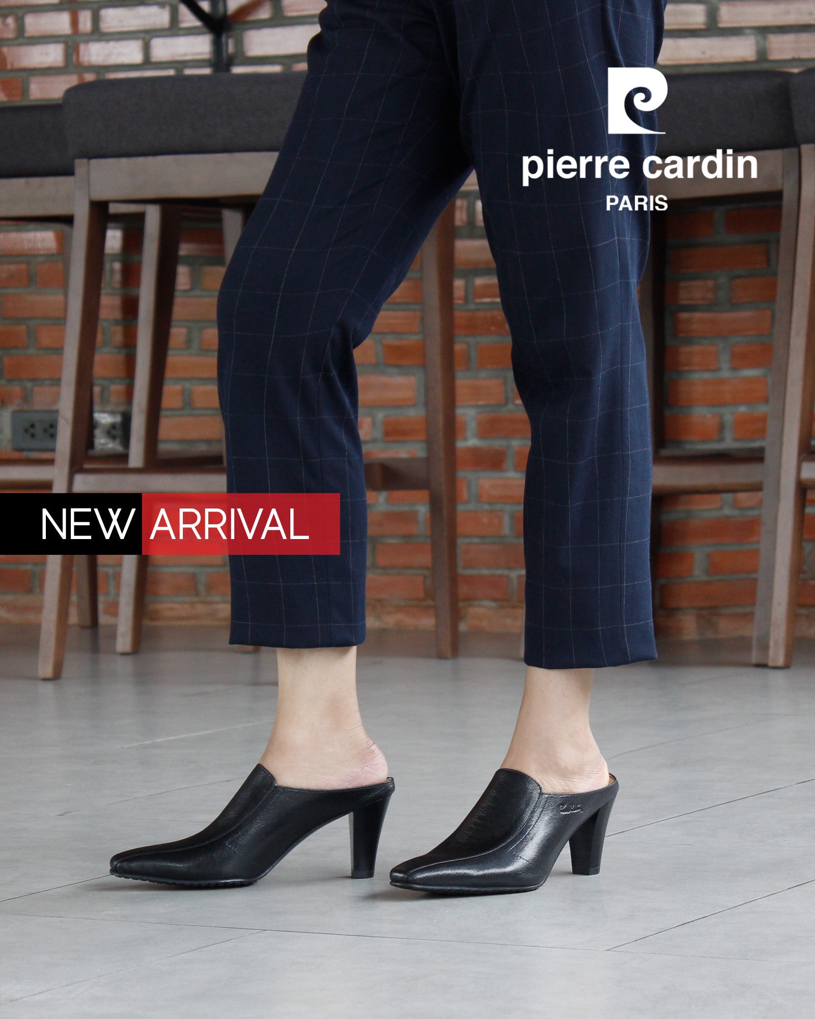 Pierre Cardin มิวส์ส้นสูงสีแดง รุ่น 23SC302