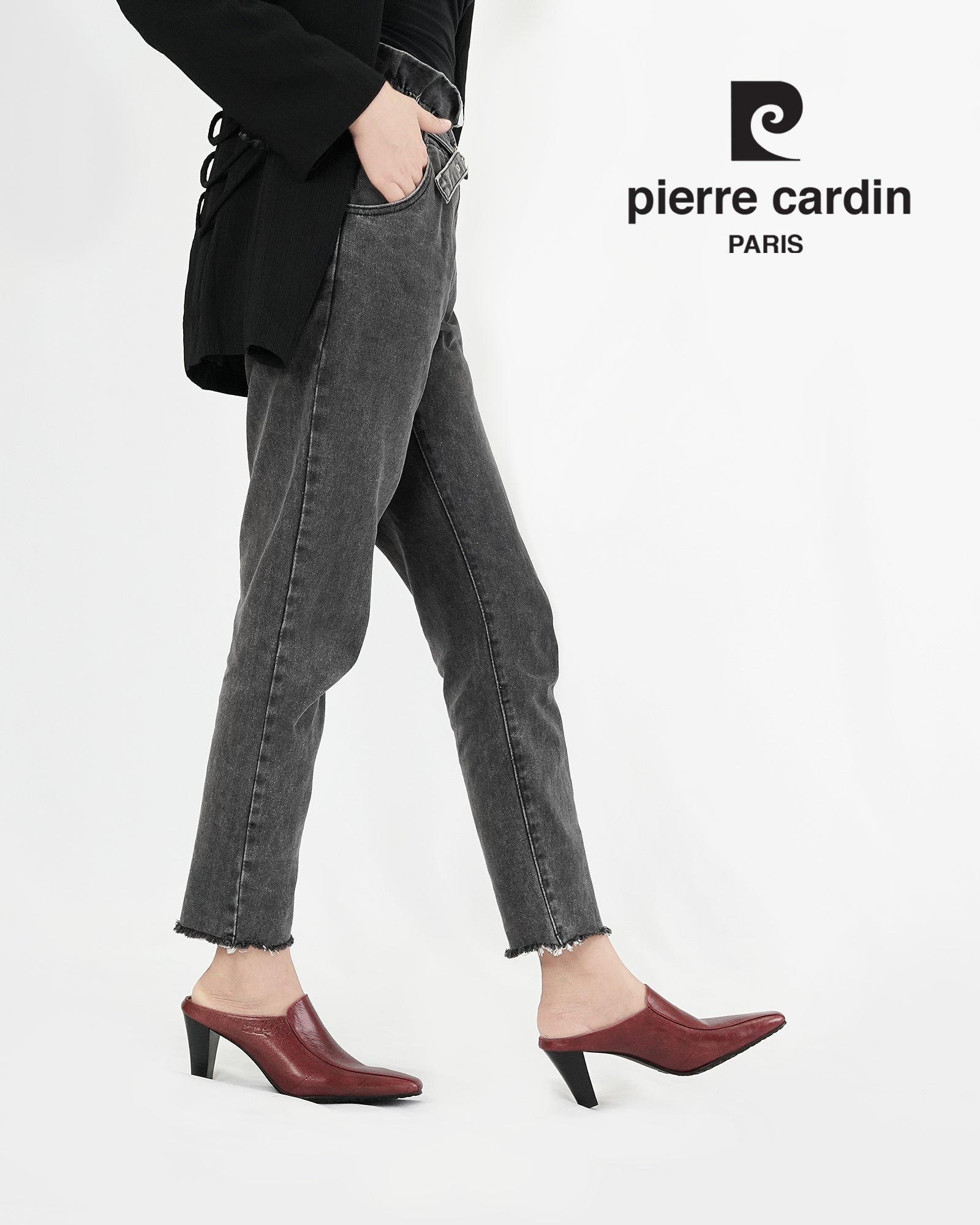 Pierre Cardin มิวส์ส้นสูงสีแดง รุ่น 23SC302