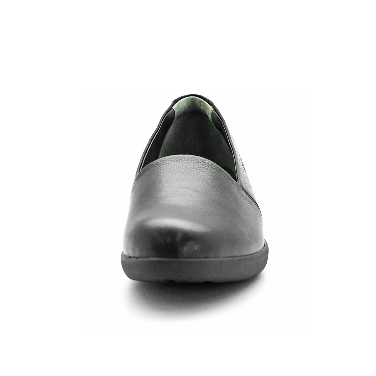 Pierre Cardin รองเท้าผู้คัทชูหญิง ส้นแบน นุ่มสบาย ผลิตจากหนังแท้ สีดำ รุ่น 27WC455