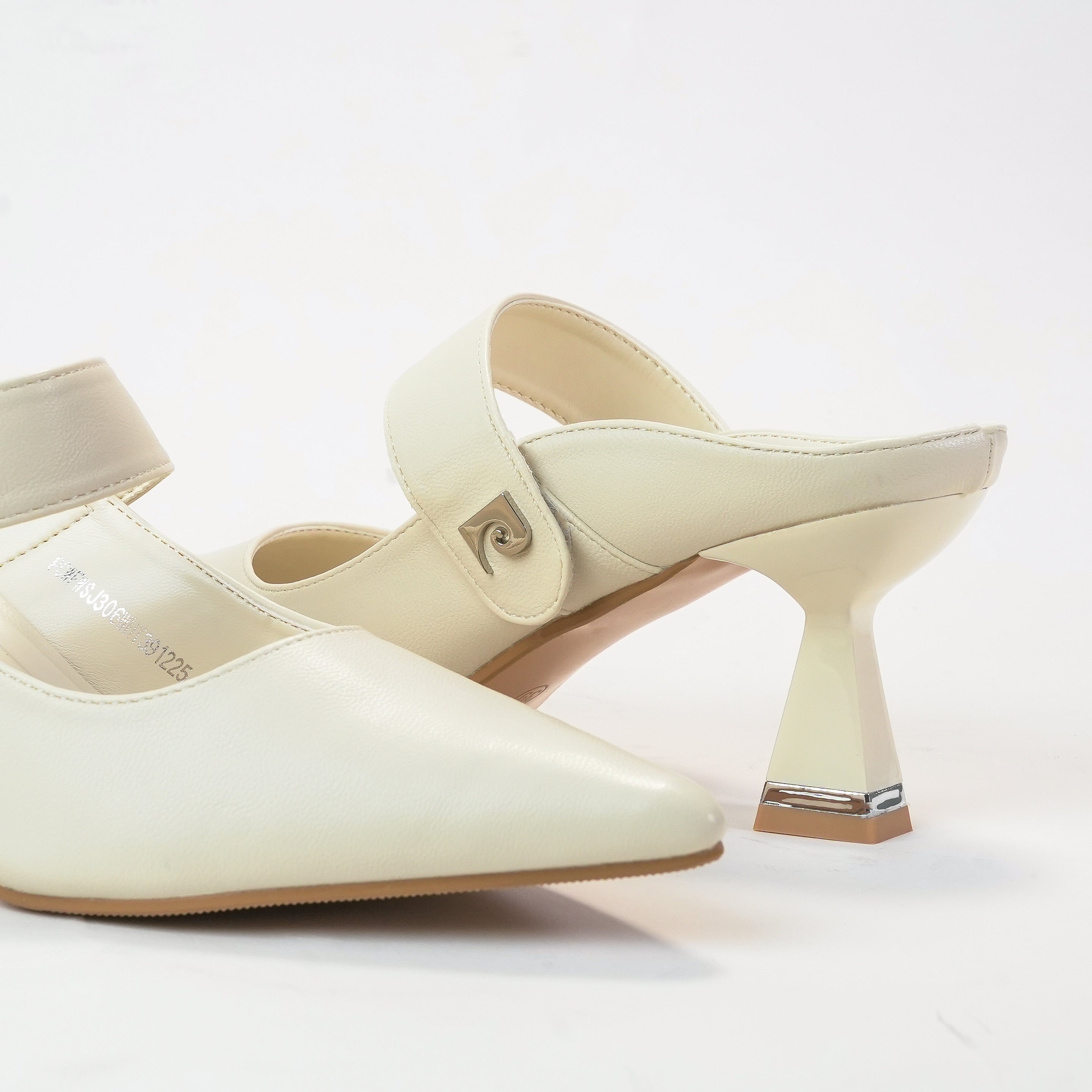 Pierre Cardin Lady Sling-back Sandals 55VD191