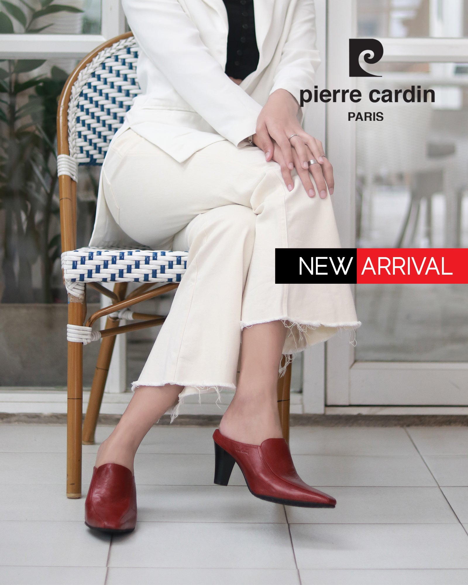 Pierre Cardin မူဆယ် အနီရောင် ဒေါက်မြင့်ဖိနပ် မော်ဒယ် 23SC302