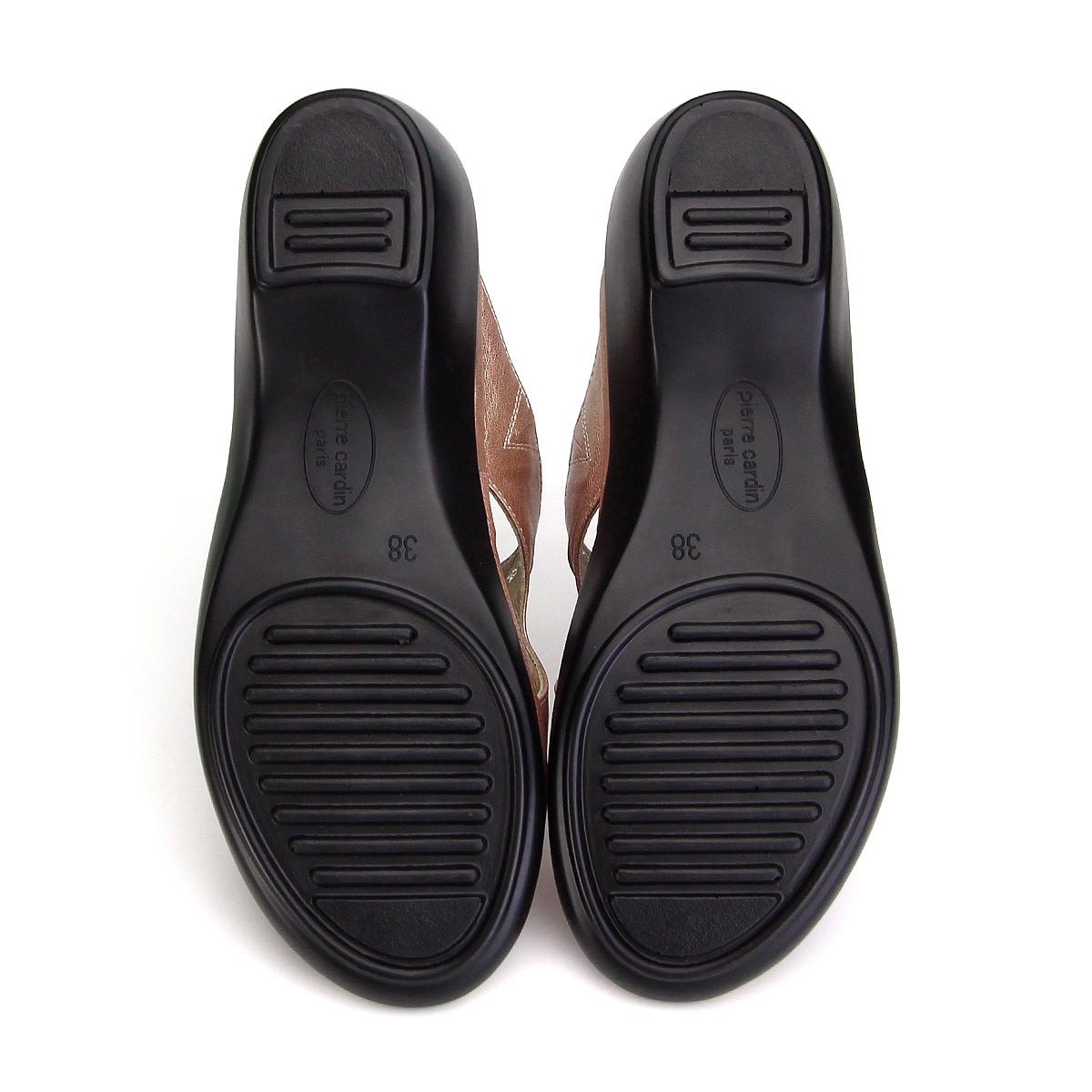 Pierre Cardin รองเท้าแตะผู้หญิง เพื่อสุขภาพ นุ่มสบาย ผลิตจากหนังแท้ สีเทา รุ่น 23SS294