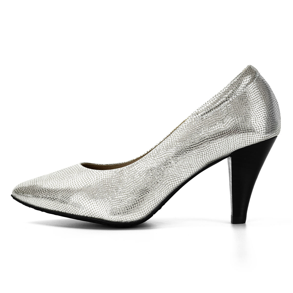 รองเท้าส้นสูงผู้หญิง Pierre Cardin รองเท้าคัทชูหนังแท้ ดีไซน์เรียบหรู เสริมบุคลิก รุ่น 26WD801