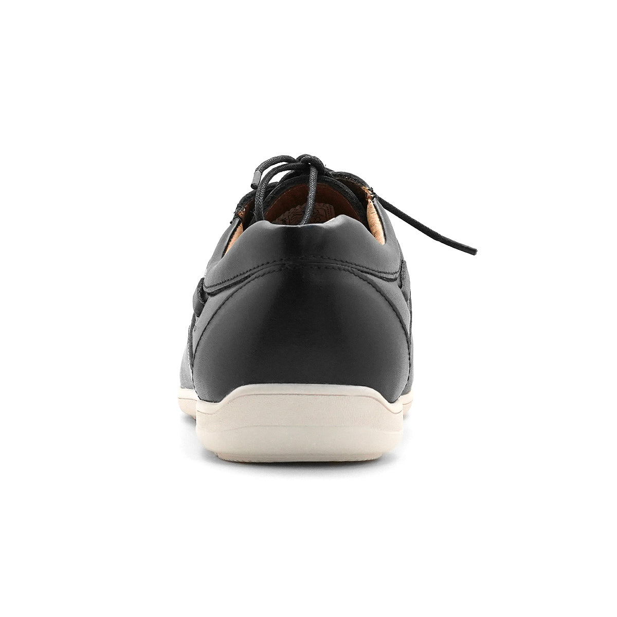 เสริมลุคให้ดูสุภาพและภูมิฐาน ด้วยรองเท้าเดอร์บี้หนังแท้จาก Pierre Cardin รุ่น 71EC138