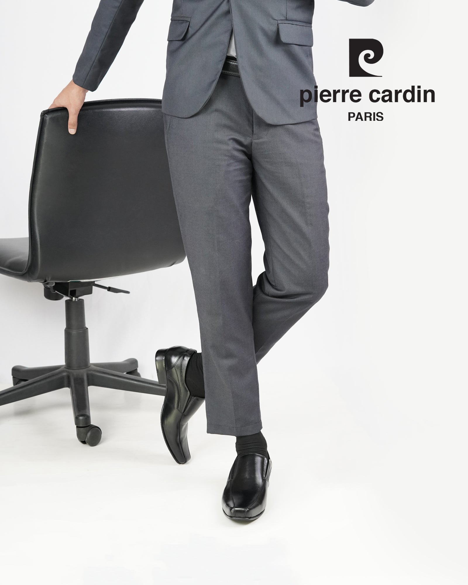 Pierre Cardin รองเท้าผู้ชาย รองเท้าทางการ รองเท้าทางการ นุ่มสบาย ผลิตจากหนังแท้ สีดำ ไซส์ 80TD117