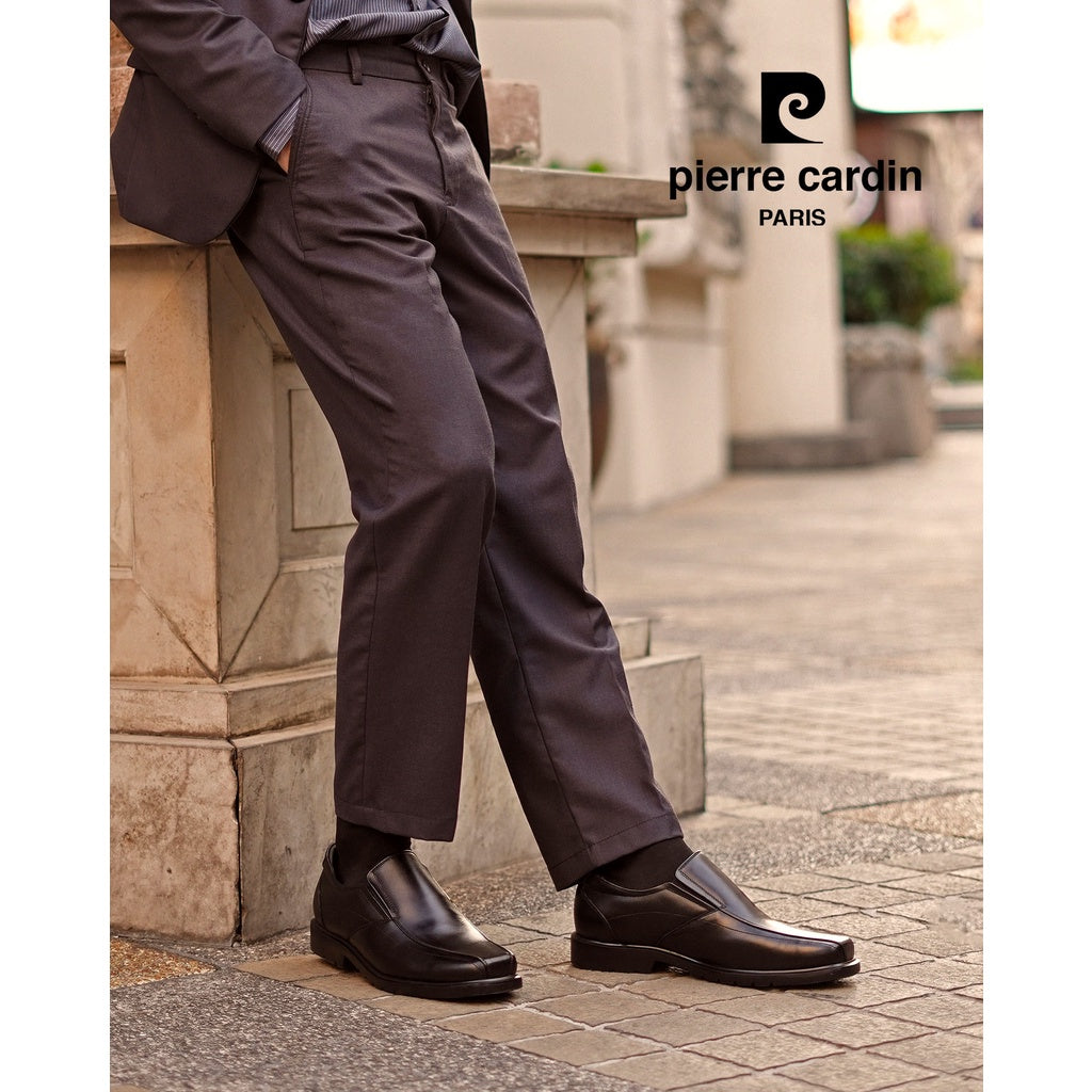 Pierre Cardin รองเท้าผู้ชาย รองเท้าทางการ นุ่มสบาย ผลิตจากหนังเเท้ สีดำ  รุ่น 80TD121