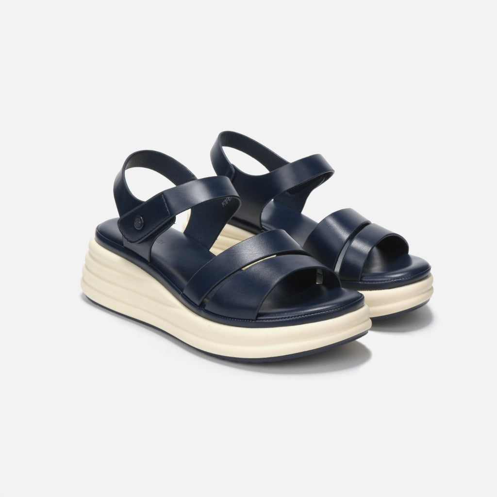 รองเท้าแซนดัลผู้หญิง Pierre Cardin หนังนุ่ม สายรัดหลังแฟชั่น ส้นสูง 5 ซม. เบาและสบาย รุ่น 256